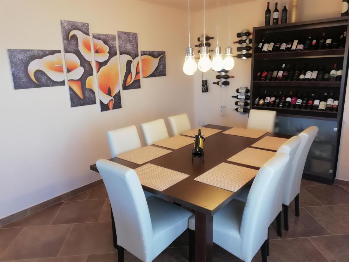 Apartman Nikola Ladrovici Kültér fotó